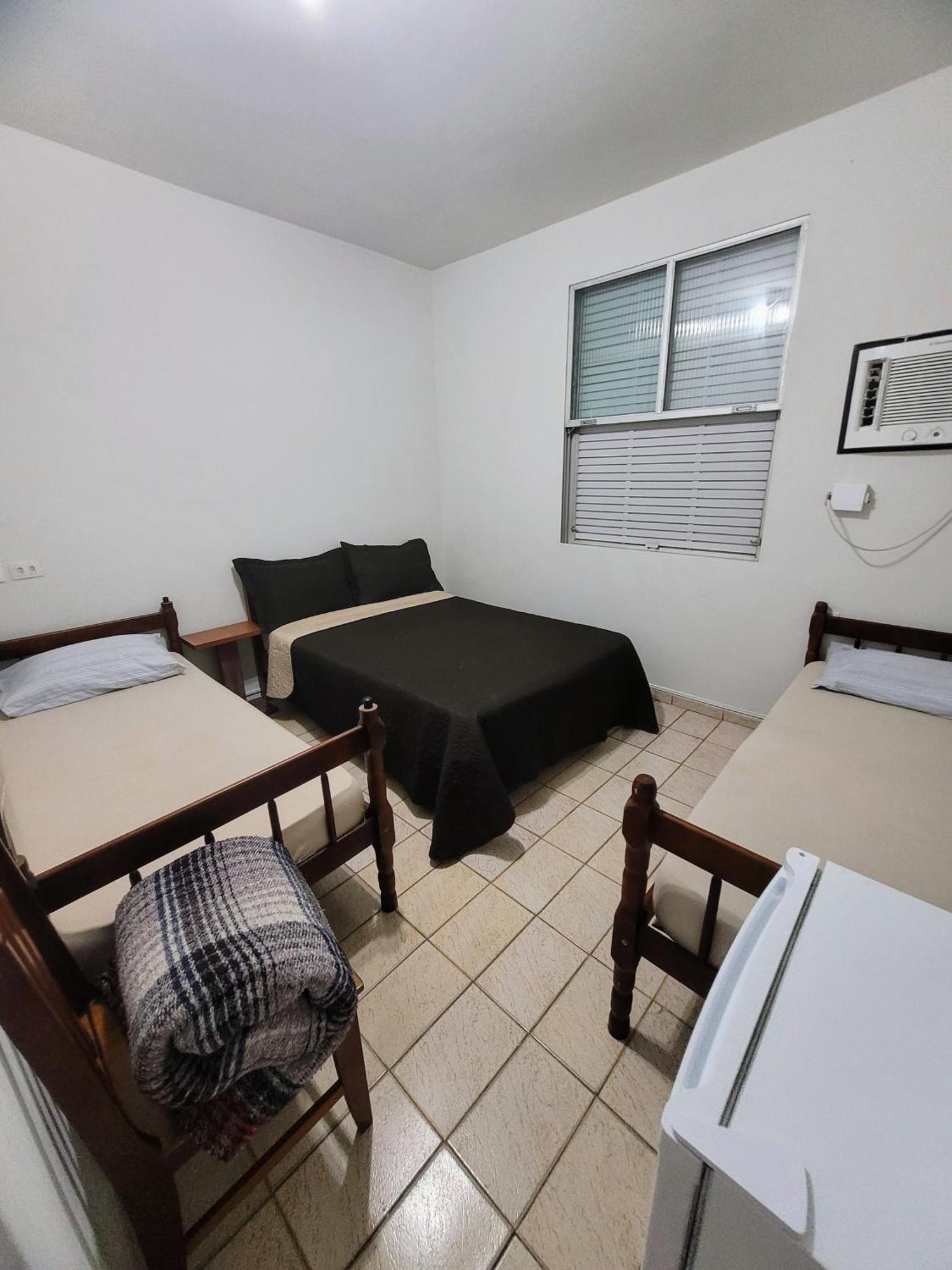 Guaruja Praia Hotel Economico ภายนอก รูปภาพ